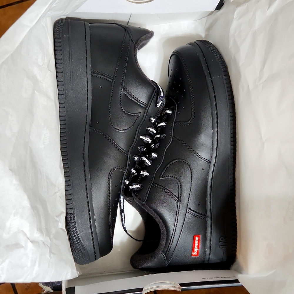 Black supreme air force 1 Nike shoes